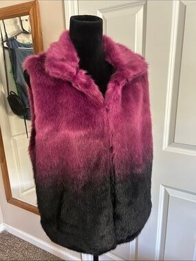 Cejon Magenta to Black Ombre Faux Fur Vest